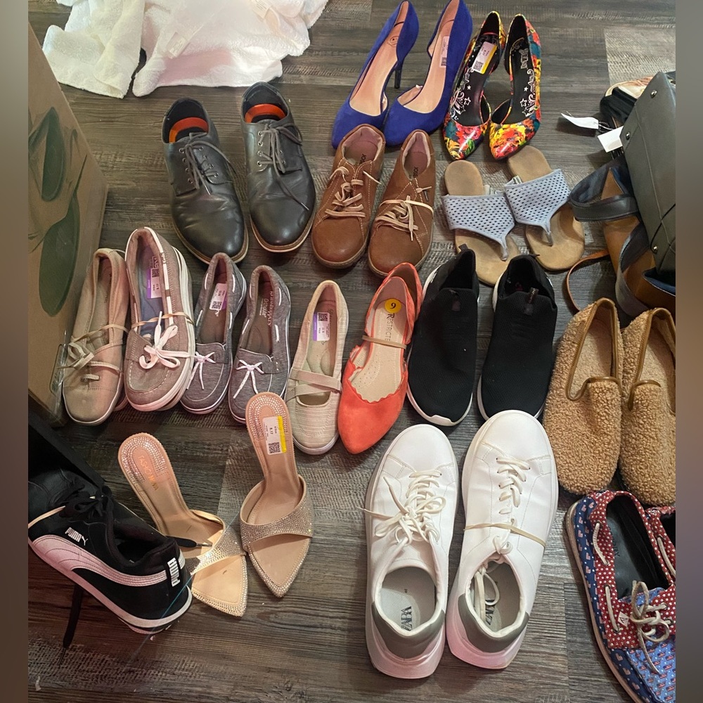 Zara White Flats & Loafers